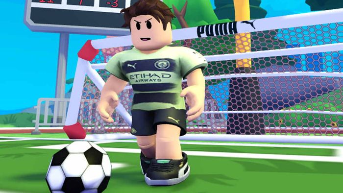 A Roblox footballer in a Man City kit