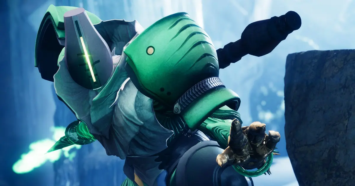 A close-up shot of a Dread enemy in Destiny 2 The Final Shape holding its staff outwards behind its back with its left hand forward, ready for action.