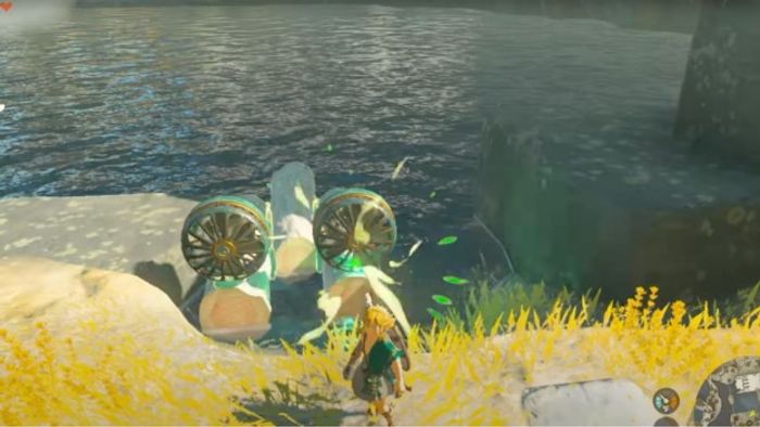 Link approaching a raft in Zelda Tears of the Kingdom.