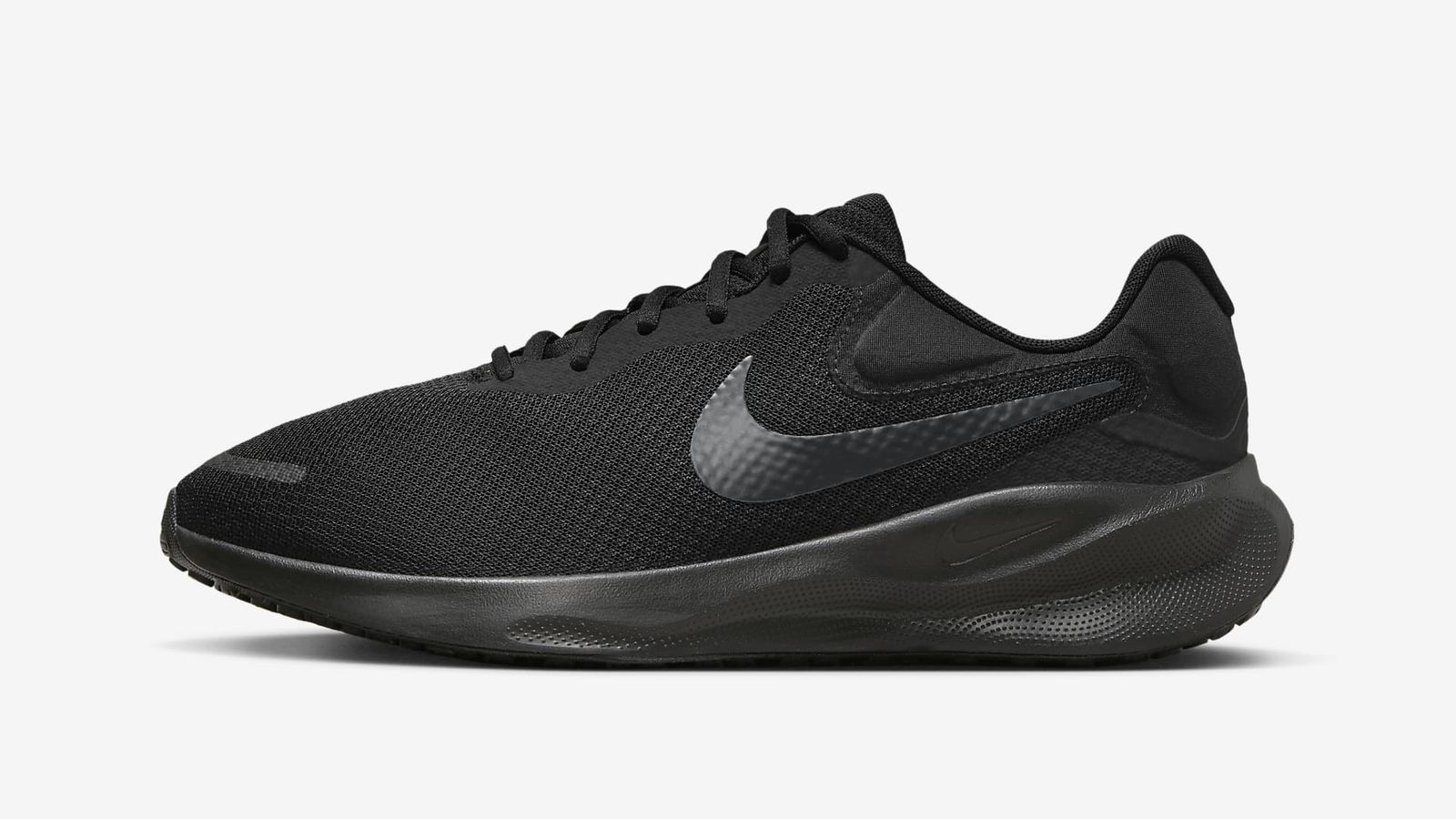 Nike Revolution 7 product image of an all-black Nike running shoe.