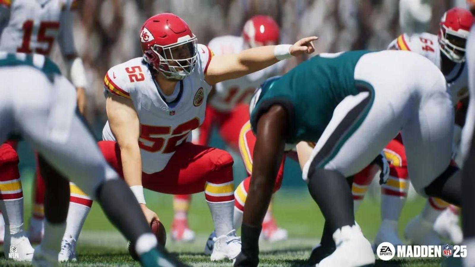 Madden 25 pre-snap between the Chiefs and Eagles