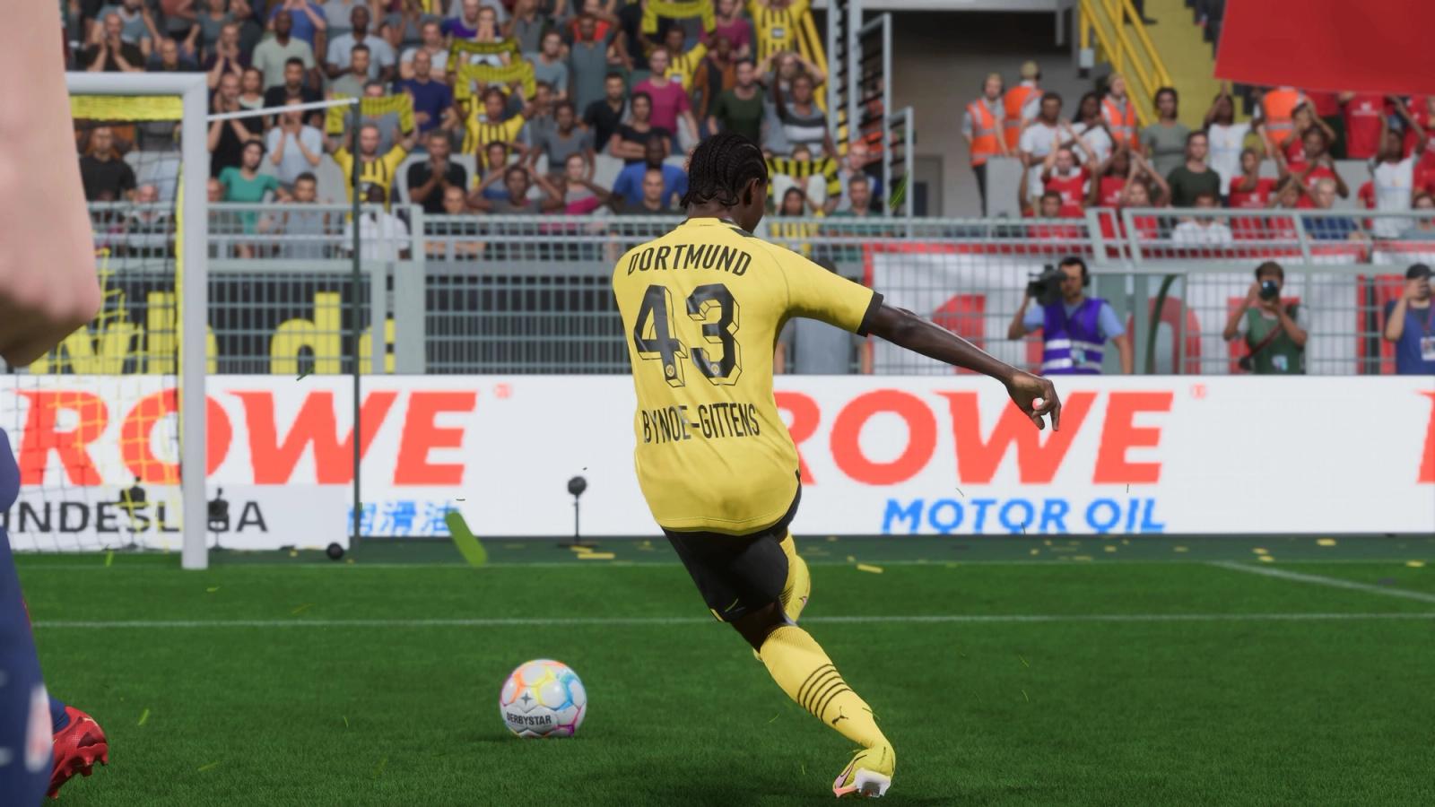 FIFA 23 Bynoe-Gittens