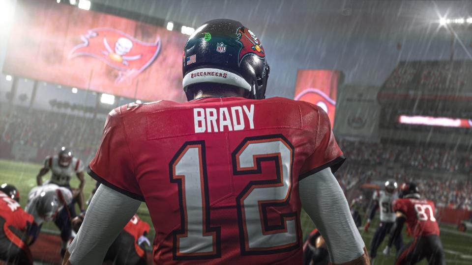 Madden 22 Tom Brady Buccaneers under center 99 club