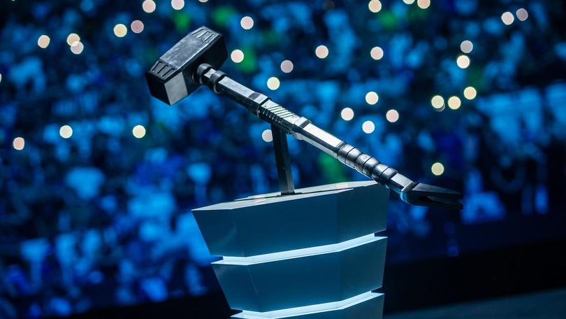 Six Invitational hammer