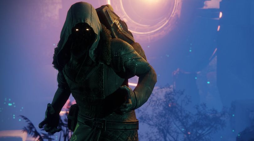 xur from destiny 2 posing 