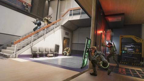 Operators fighting in the Rainbow Six Siege X Dual Front mode