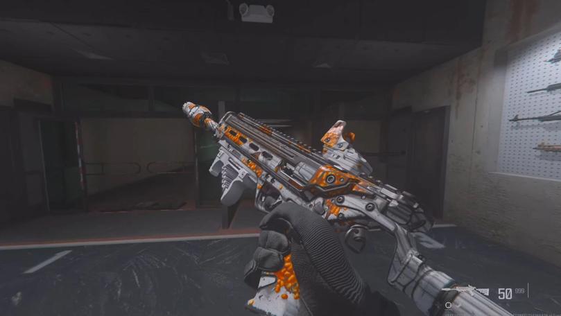 In-game screenshot of a gun with the Spillerd Beans camo equipped in MW3/Warzone