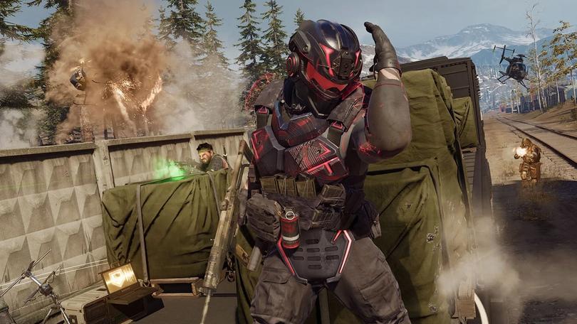 Operator on top of the Verdansk train in Warzone