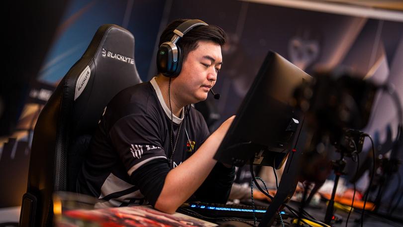 MentalistC at the Six Invitational 2025