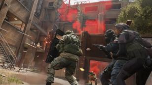 Siege operators rescuing Dokkaebi in Dual Front