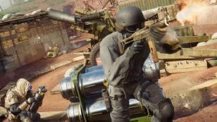 Black Ops 6 operators protecting an defusing a bomb