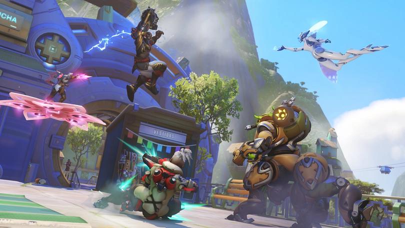 overwatch heroes battling in the new runasapi map